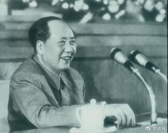 1962年1月30日，毛泽东在扩大的中央工作会议上讲话.png